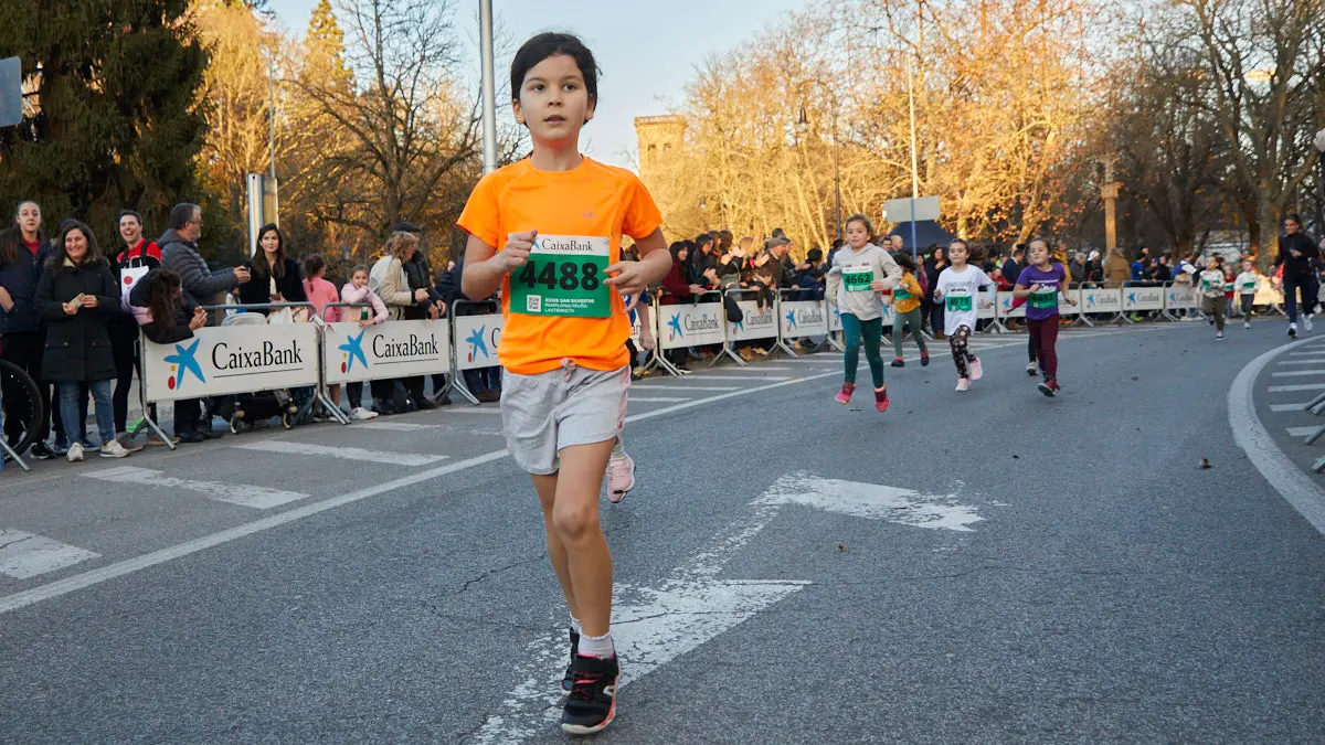 San Silvestre de Pamplona 2022 en categoría Sub 8 Femenino. IÑIGO ALZUGARAY