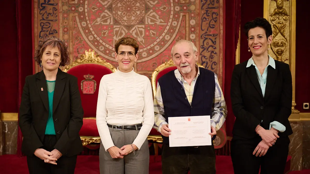 Acto de reconocimiento a las personas que durante 2022 han donado a la Comunidad foral objetos de valor histórico con destino a sus museos y archivos, u otro tipo de bienes significativos. PABLO LASAOSA