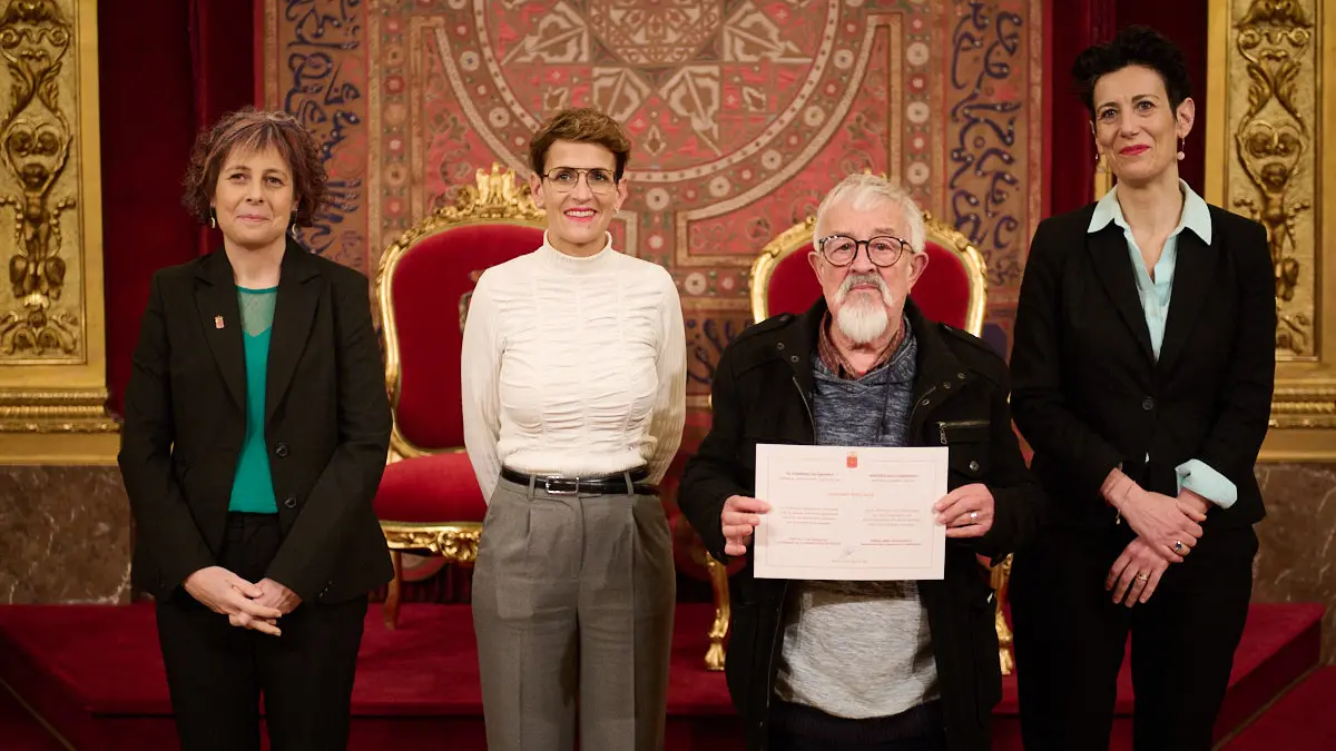 Acto de reconocimiento a las personas que durante 2022 han donado a la Comunidad foral objetos de valor histórico con destino a sus museos y archivos, u otro tipo de bienes significativos. PABLO LASAOSA