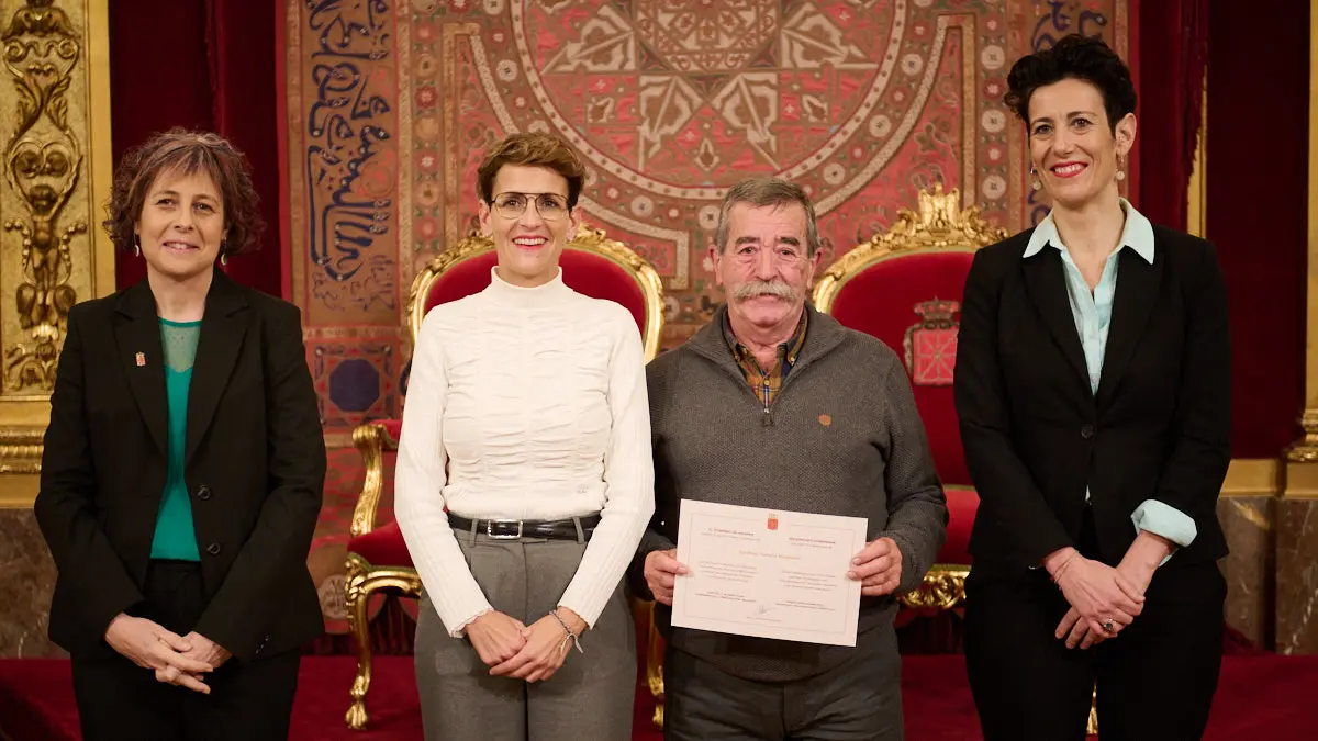 Acto de reconocimiento a las personas que durante 2022 han donado a la Comunidad foral objetos de valor histórico con destino a sus museos y archivos, u otro tipo de bienes significativos. PABLO LASAOSA