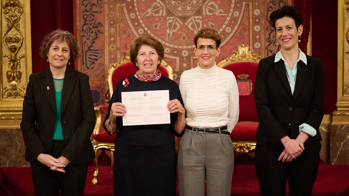 Acto de reconocimiento a las personas que durante 2022 han donado a la Comunidad foral objetos de valor histórico con destino a sus museos y archivos, u otro tipo de bienes significativos. PABLO LASAOSA