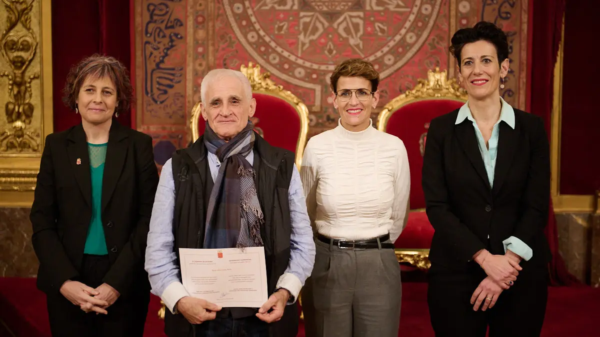 Acto de reconocimiento a las personas que durante 2022 han donado a la Comunidad foral objetos de valor histórico con destino a sus museos y archivos, u otro tipo de bienes significativos. PABLO LASAOSA