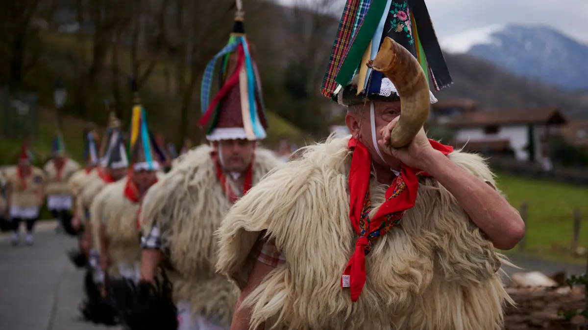 El Carnaval De Ituren Y Zubieta Regresa Con Su Ancestral Desfile Las 