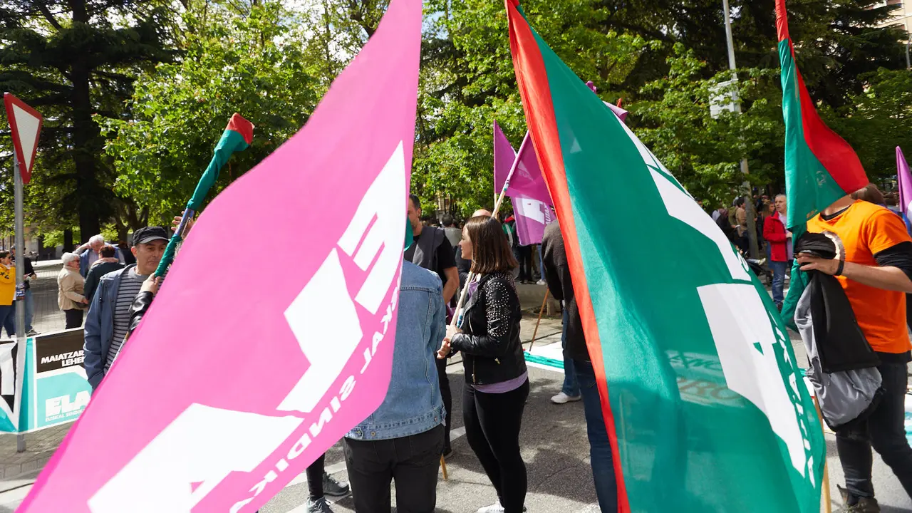 Manifestación de ELA, con el lema 'Borrokan, irabazteko (En la lucha, para ganar)', con motivo del 1º de mayo. IÑIGO ALZUGARAY