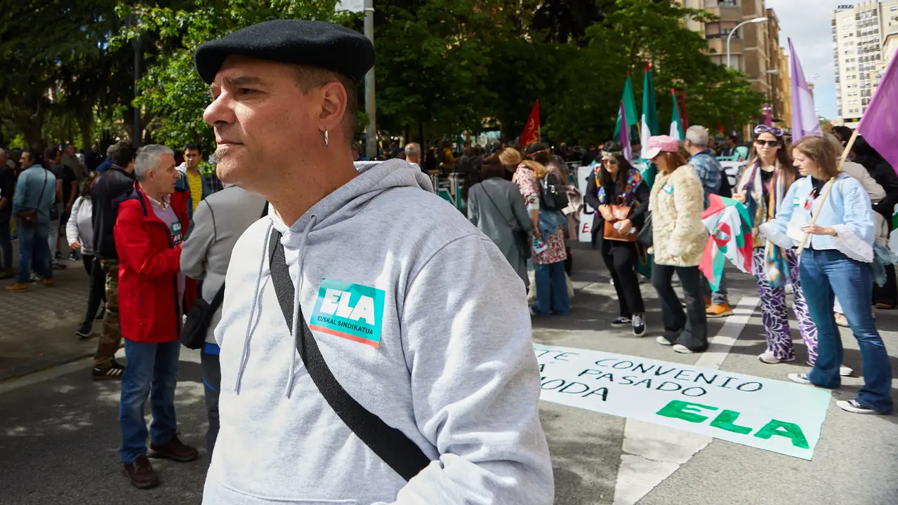 Manifestación de ELA, con el lema 'Borrokan, irabazteko (En la lucha, para ganar)', con motivo del 1º de mayo. IÑIGO ALZUGARAY