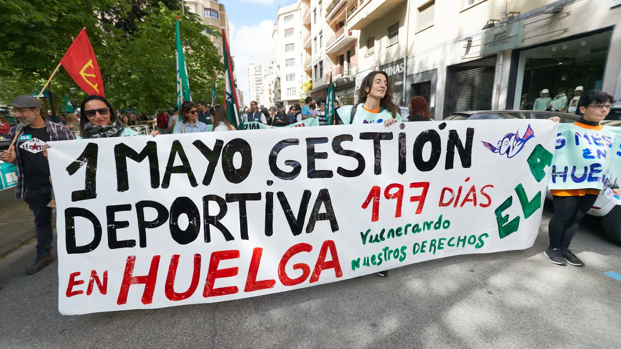 Manifestación de ELA, con el lema 'Borrokan, irabazteko (En la lucha, para ganar)', con motivo del 1º de mayo. IÑIGO ALZUGARAY