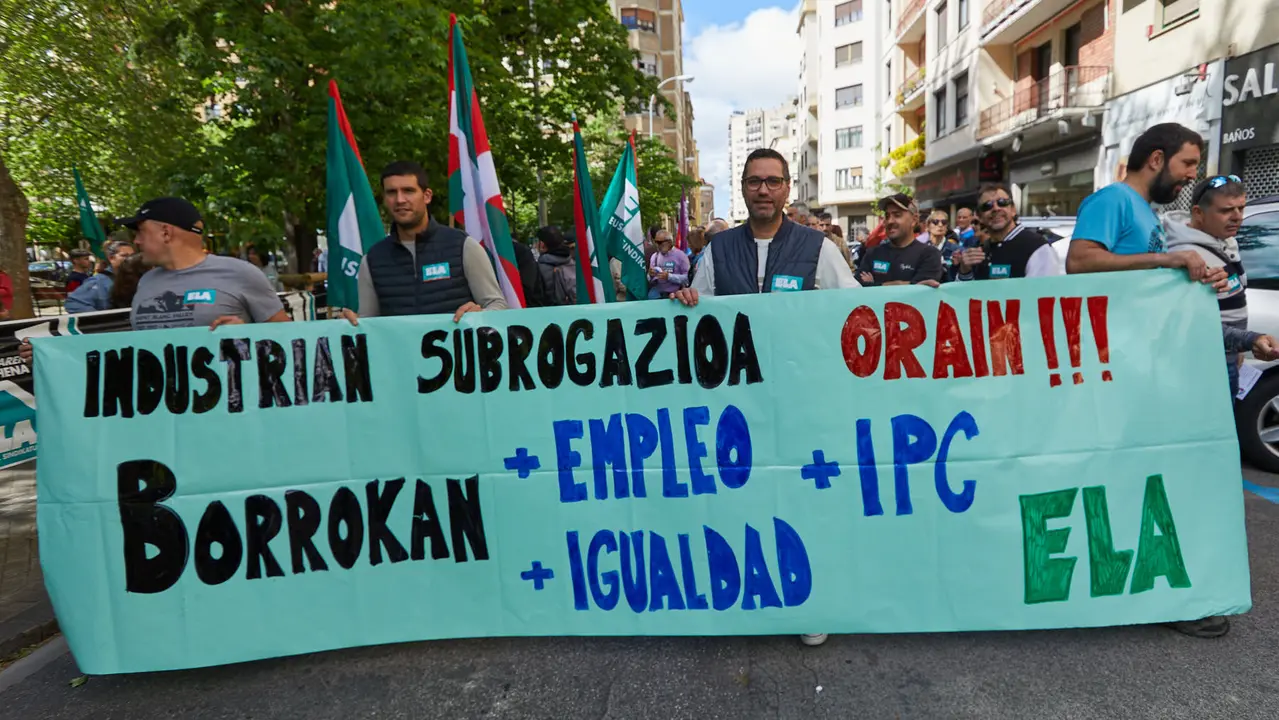 Manifestación de ELA, con el lema 'Borrokan, irabazteko (En la lucha, para ganar)', con motivo del 1º de mayo. IÑIGO ALZUGARAY