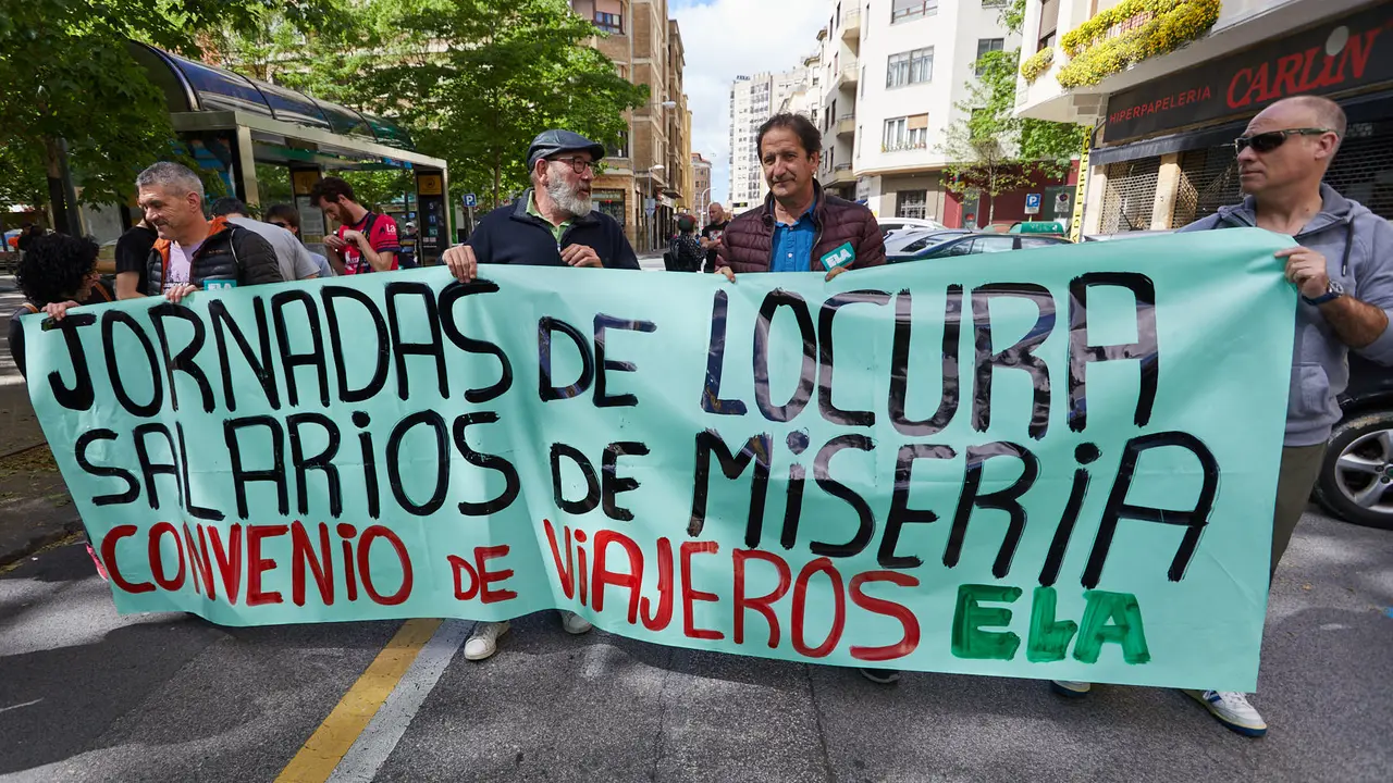 Manifestación de ELA, con el lema 'Borrokan, irabazteko (En la lucha, para ganar)', con motivo del 1º de mayo. IÑIGO ALZUGARAY
