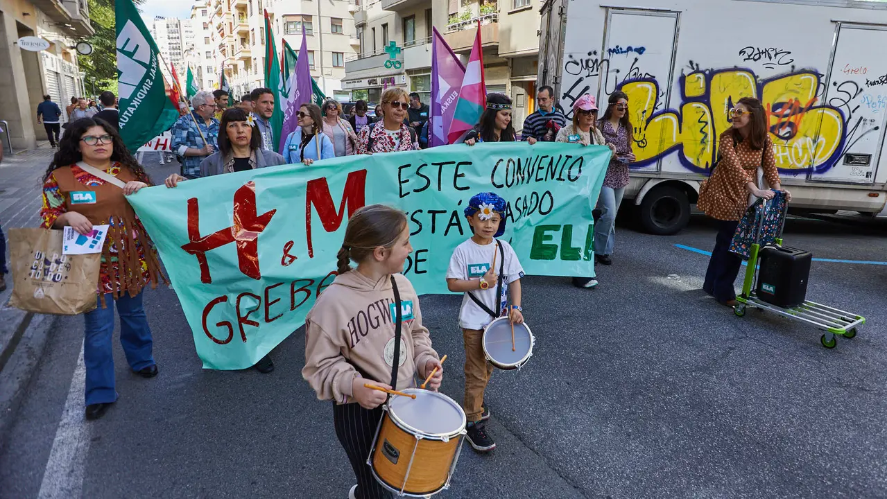 Manifestación de ELA, con el lema 'Borrokan, irabazteko (En la lucha, para ganar)', con motivo del 1º de mayo. IÑIGO ALZUGARAY
