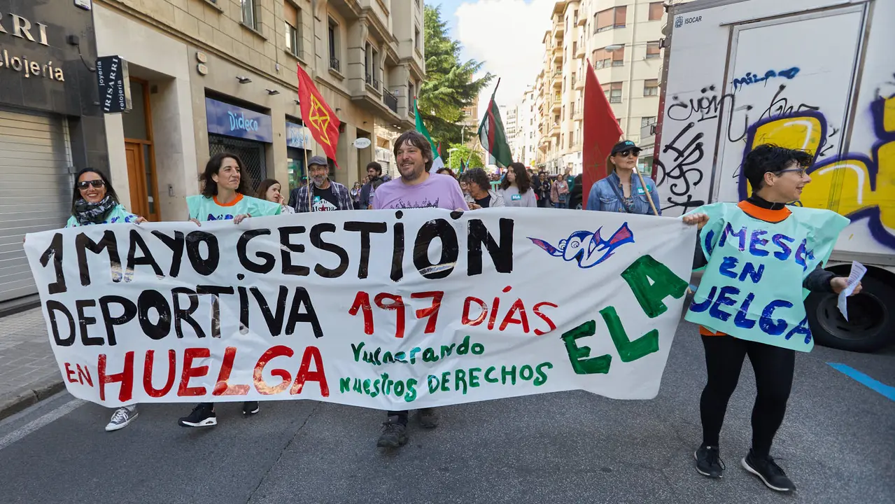 Manifestación de ELA, con el lema 'Borrokan, irabazteko (En la lucha, para ganar)', con motivo del 1º de mayo. IÑIGO ALZUGARAY