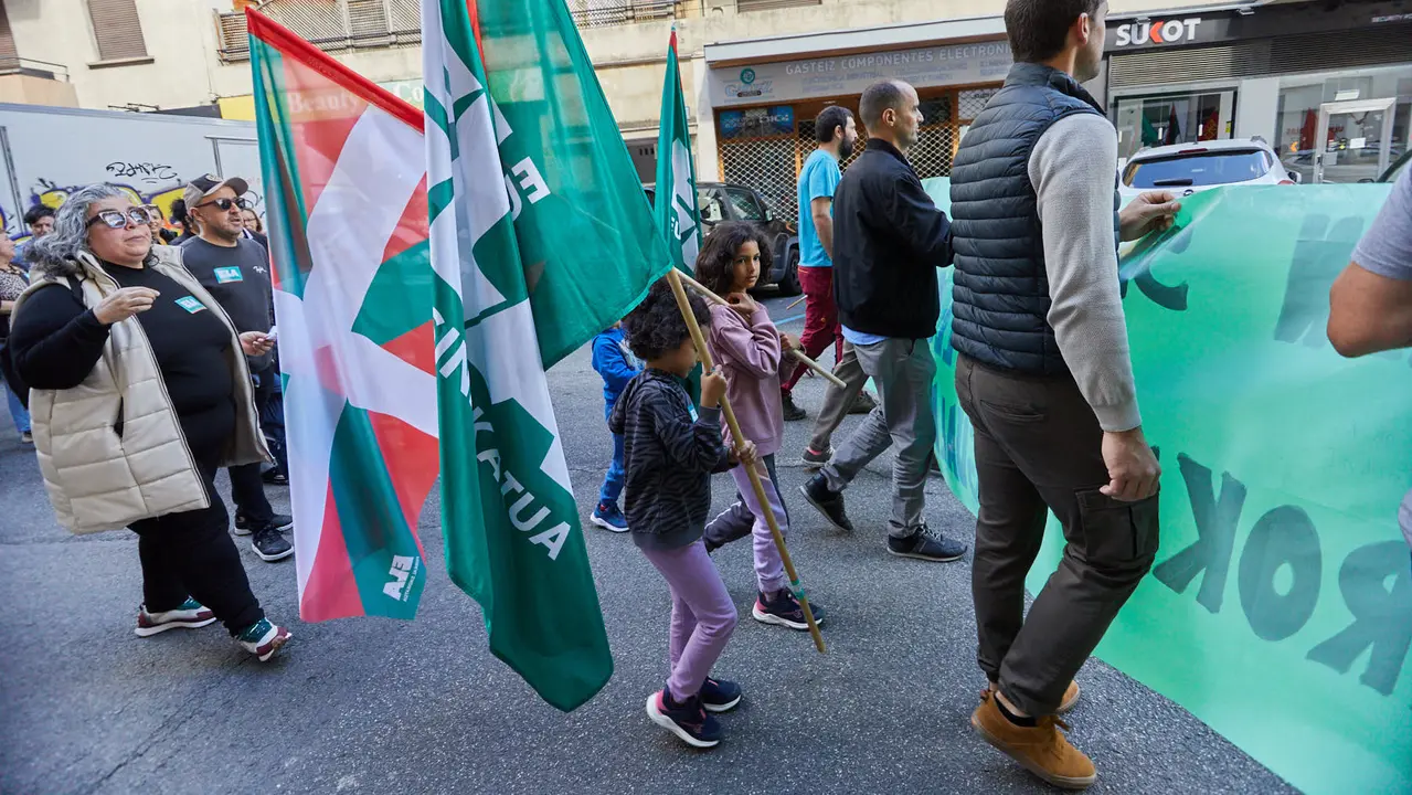 Manifestación de ELA, con el lema 'Borrokan, irabazteko (En la lucha, para ganar)', con motivo del 1º de mayo. IÑIGO ALZUGARAY