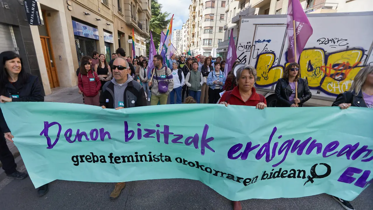 Manifestación de ELA, con el lema 'Borrokan, irabazteko (En la lucha, para ganar)', con motivo del 1º de mayo. IÑIGO ALZUGARAY