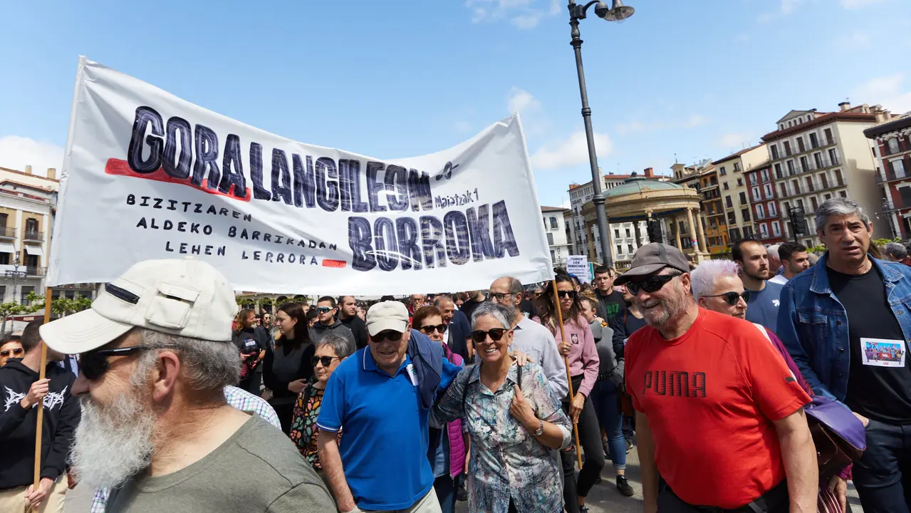 Manifestación de LAB, con el lema 'Egiteko beste mundu bat (Otro mundo por hacer)', con motivo del 1º de Mayo. IÑIGO ALZUGARAY