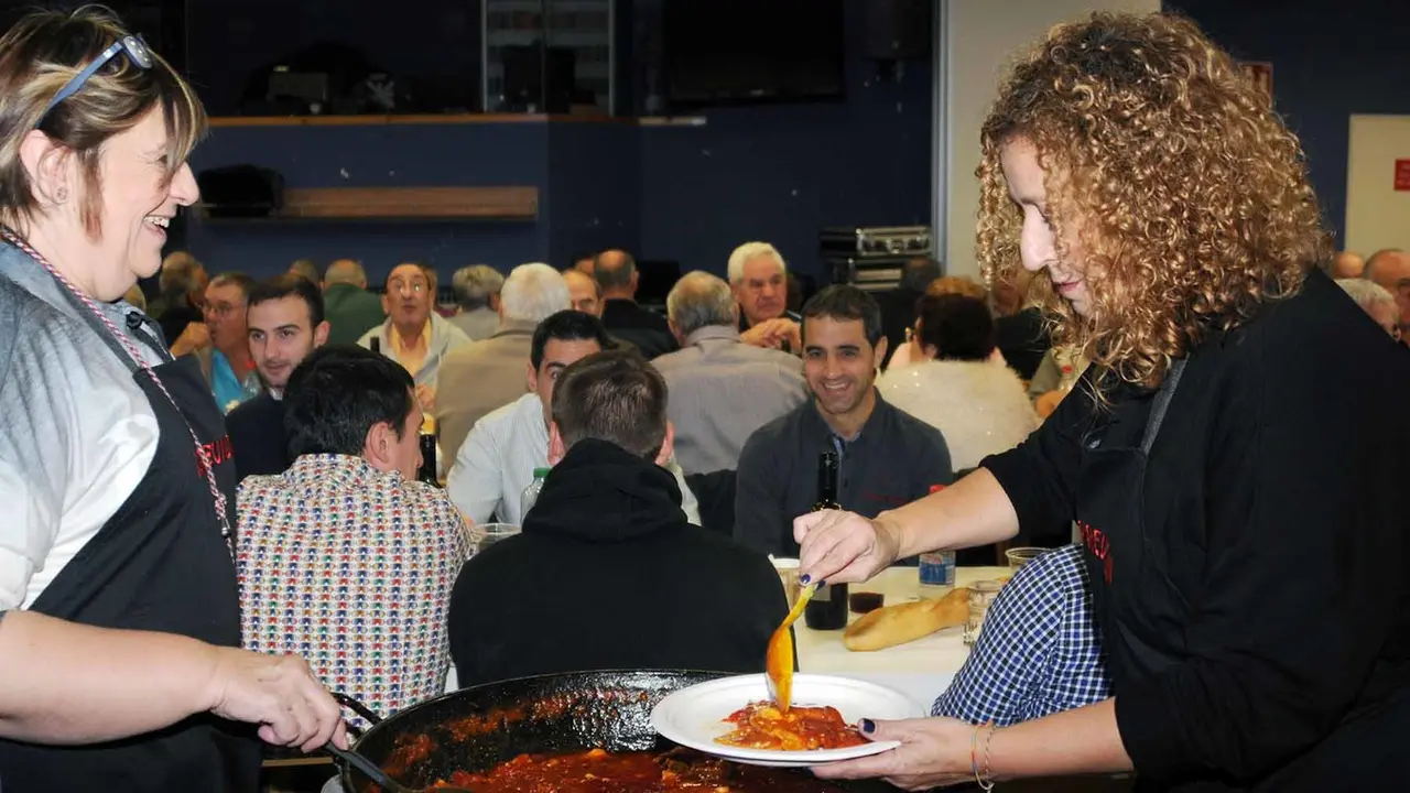 La Sociedad La Previsión de Caparroso celebra San Andrés. AMAYA LUQUI (2)
