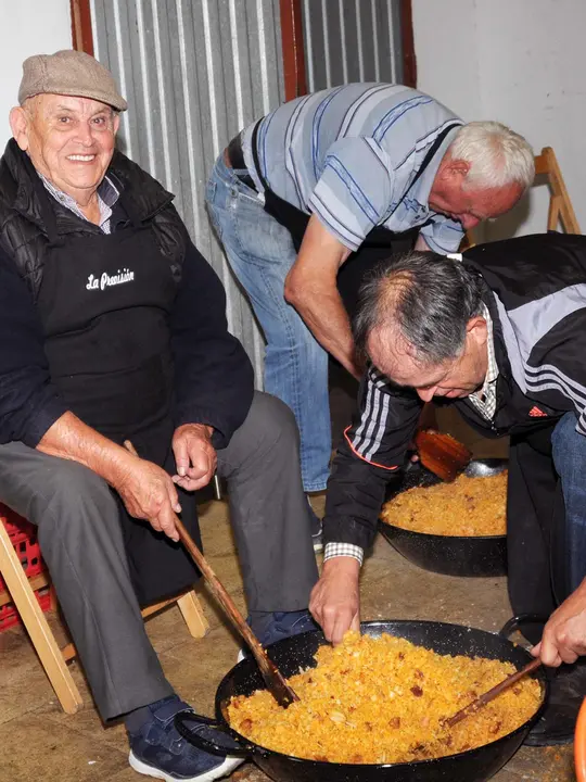 La Sociedad La Previsión de Caparroso celebra San Andrés. AMAYA LUQUI (1)