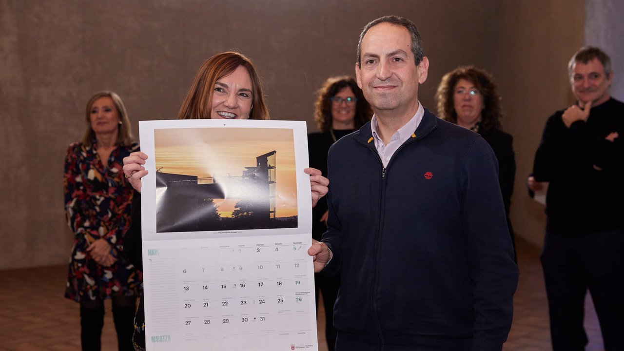 Las 12 fotografías que ilustran el calendario municipal de Pamplona 2024