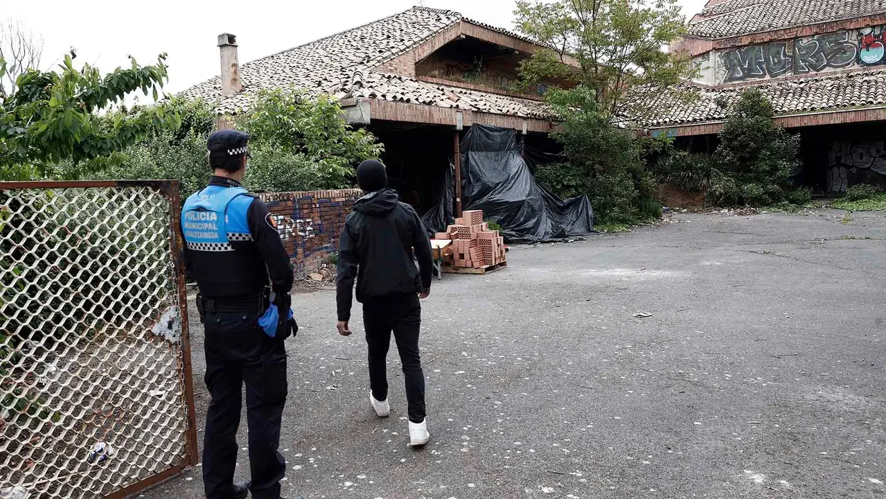 El Ayuntamiento de Pamplona clausura el antiguo convento de Agustinas, en Aranzadi. EFE/ Jes&uacute;s Diges