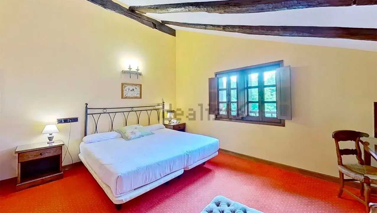 Hotel en venta en el Valle de Baztán. IDEALISTA