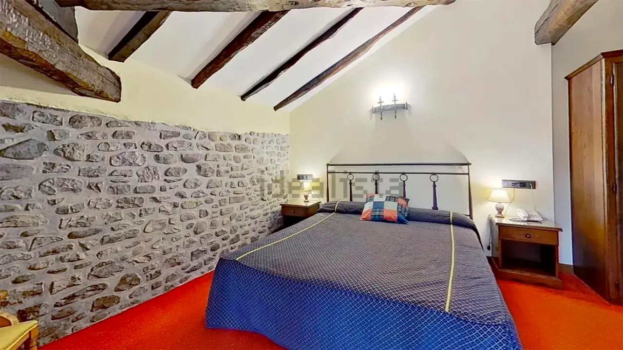 Hotel en venta en el Valle de Baztán. IDEALISTA