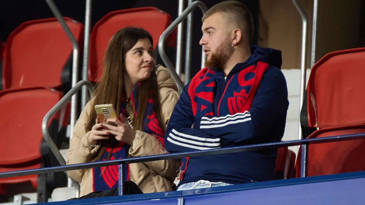 La grada del estadio de El Sadar durante el partido de La Liga EA Sports entre CA Osasuna y Athletic Club disputado en Pamplona. IÑIGO ALZUGARAY