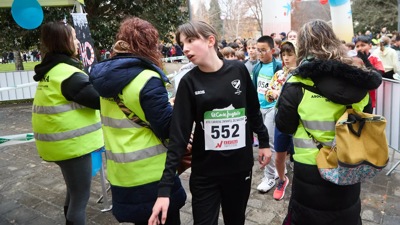 XIII Carrera Infantil de la Navidad en la Ciudadela de Pamplona. IÑIGO ALZUGARAY