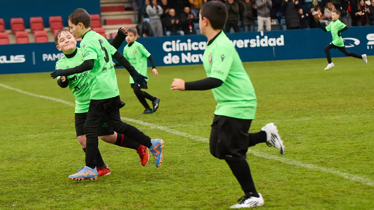Final del XLII Torneo Interescolar de Osasuna en categoría benjamín mixto disputado en las instalaciones de Tajonar. IÑIGO ALZUGARAY