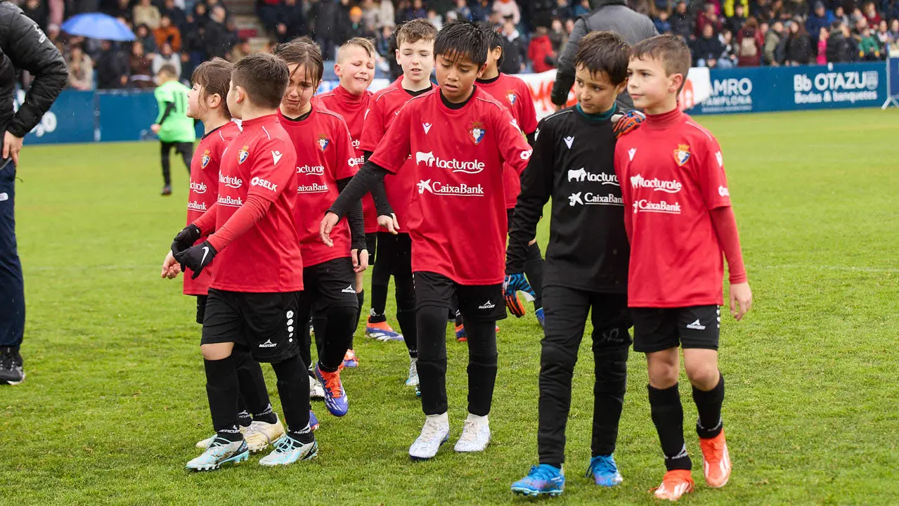 Final del XLII Torneo Interescolar de Osasuna en categoría benjamín mixto disputado en las instalaciones de Tajonar. IÑIGO ALZUGARAY