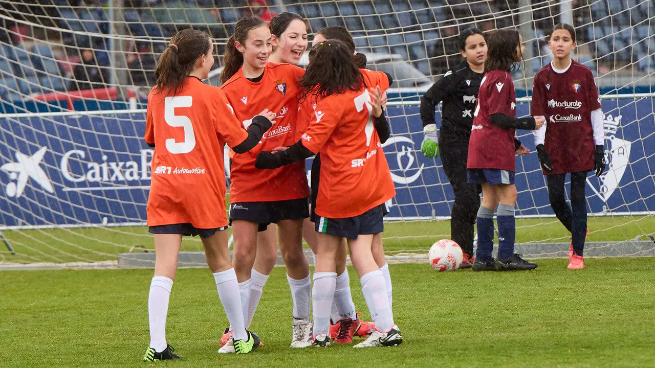 Final del XLII Torneo Interescolar de Osasuna en categoría femenina disputado en las instalaciones de Tajonar. IÑIGO ALZUGARAY