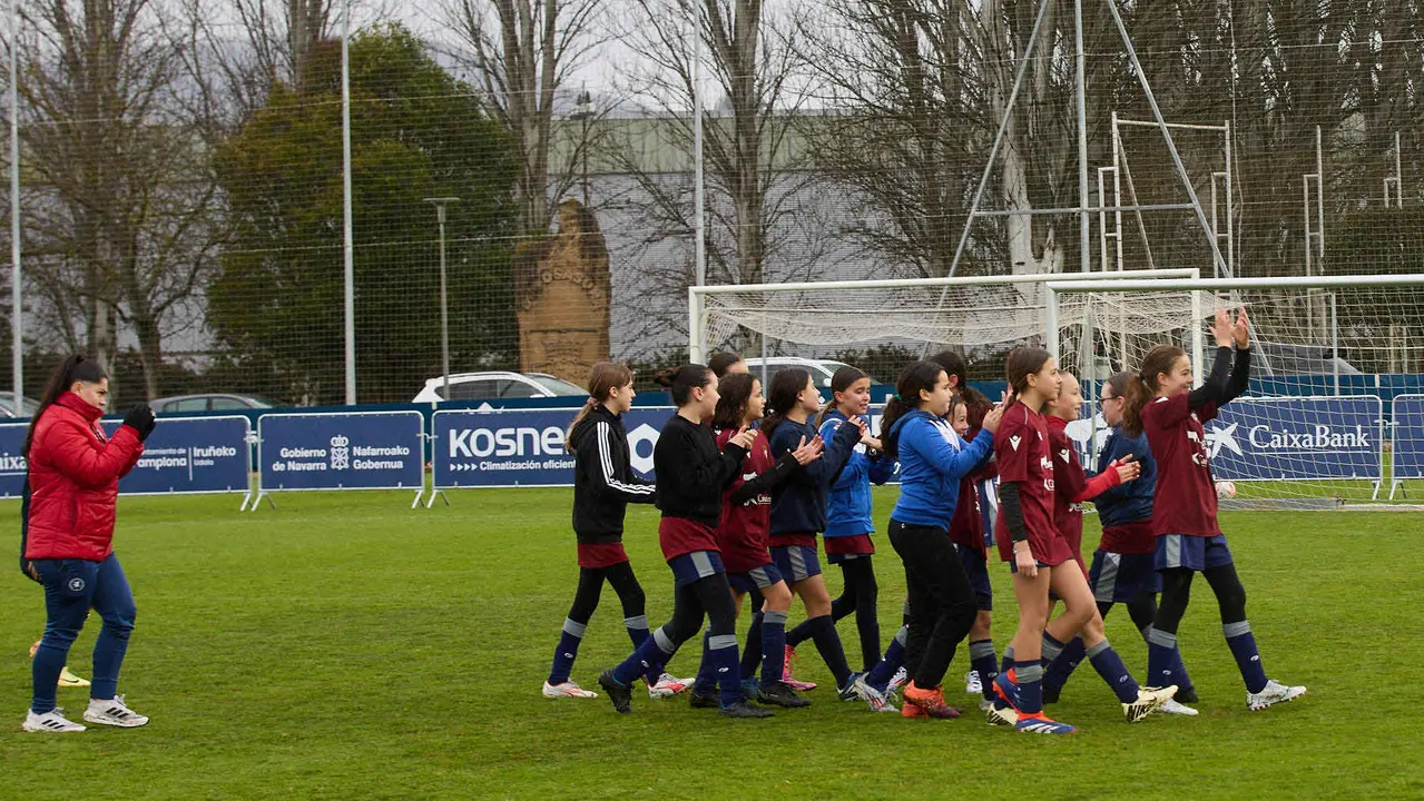 Final del XLII Torneo Interescolar de Osasuna en categoría femenina disputado en las instalaciones de Tajonar. IÑIGO ALZUGARAY