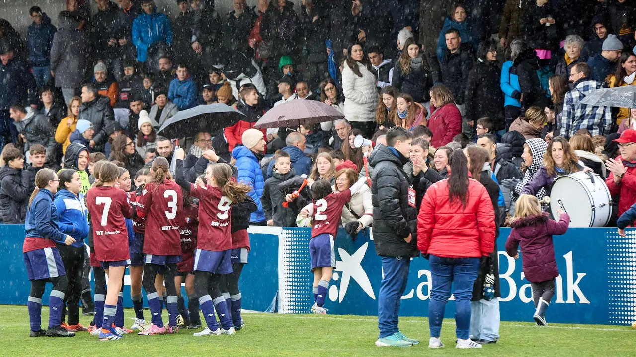Final del XLII Torneo Interescolar de Osasuna en categoría femenina disputado en las instalaciones de Tajonar. IÑIGO ALZUGARAY
