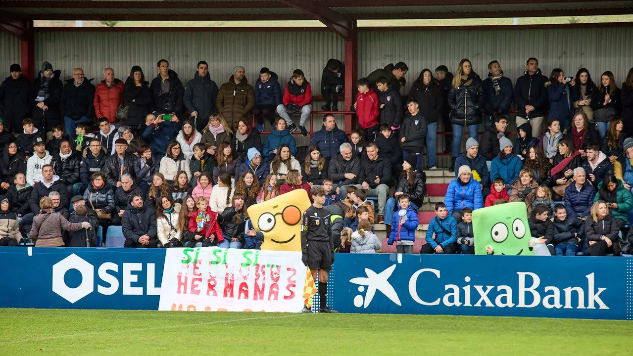 Final del XLII Torneo Interescolar de Osasuna en categoría alevín mixto disputado en las instalaciones de Tajonar. IÑIGO ALZUGARAY