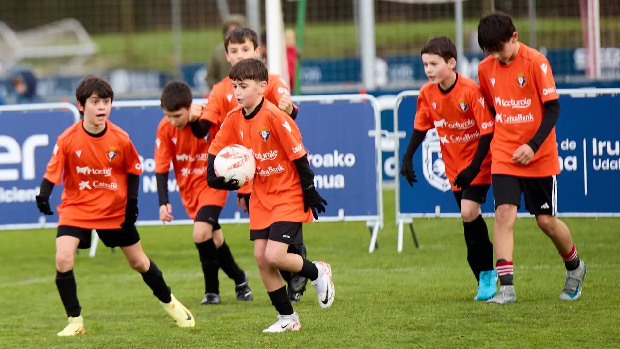 Final del XLII Torneo Interescolar de Osasuna en categoría alevín mixto disputado en las instalaciones de Tajonar. IÑIGO ALZUGARAY