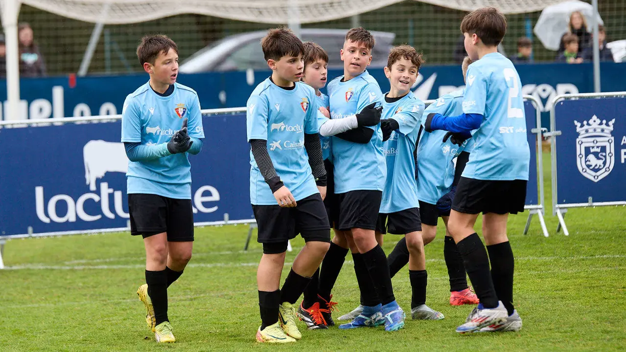 Final del XLII Torneo Interescolar de Osasuna en categoría alevín mixto disputado en las instalaciones de Tajonar. IÑIGO ALZUGARAY