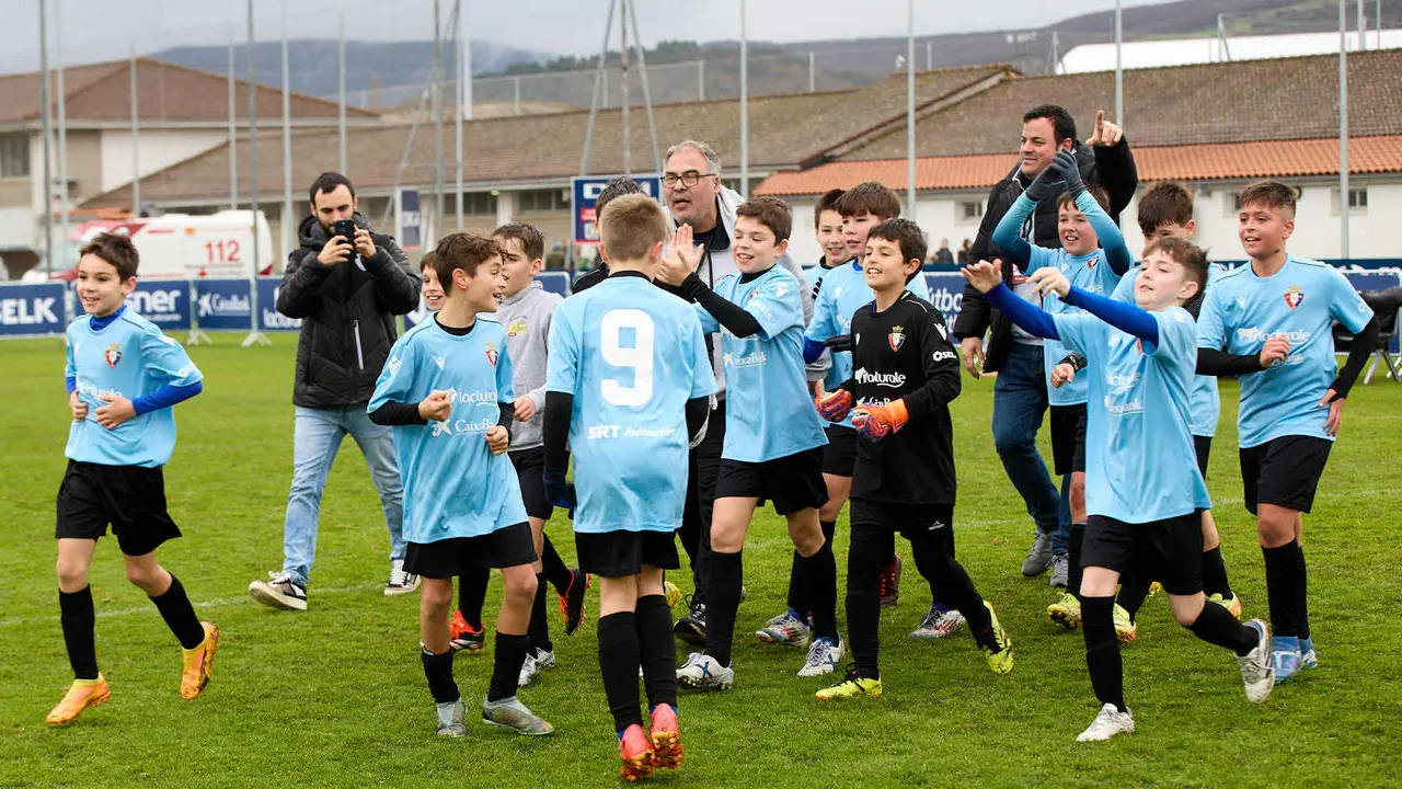 Final del XLII Torneo Interescolar de Osasuna en categoría alevín mixto disputado en las instalaciones de Tajonar. IÑIGO ALZUGARAY