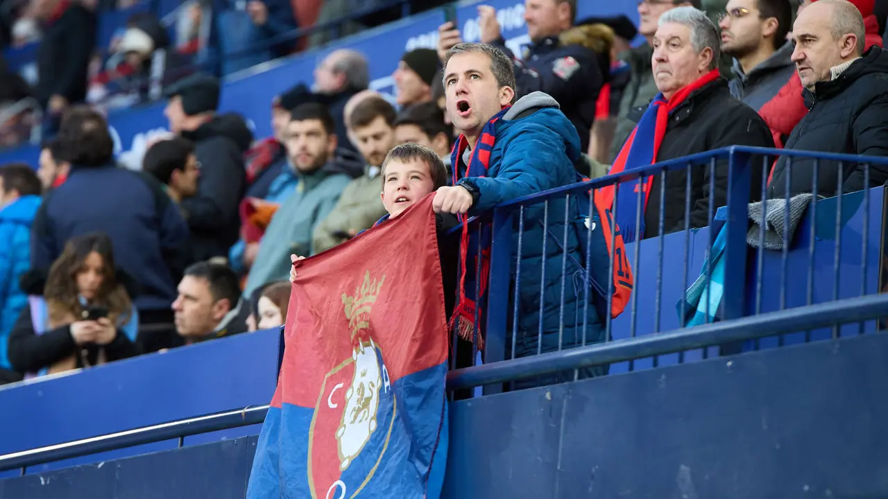 La grada del estadio de El Sadar durante el partido de La Liga EA Sports entre CA Osasuna y Getafe CF disputado en Pamplona. IÑIGO ALZUGARAY