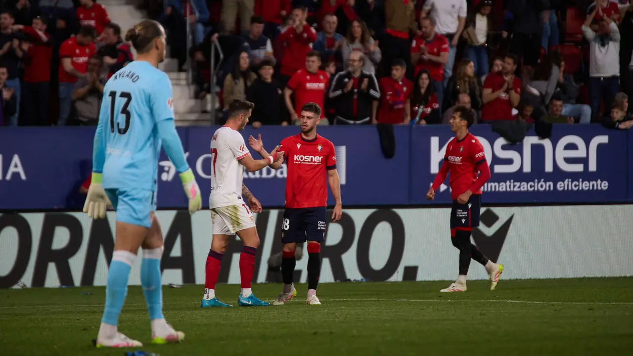 Partido de La Liga EA Sports entre CA Osasuna y Sevilla FC disputado en el estadio de El Sadar en Pamplona. IÑIGO ALZUGARAY