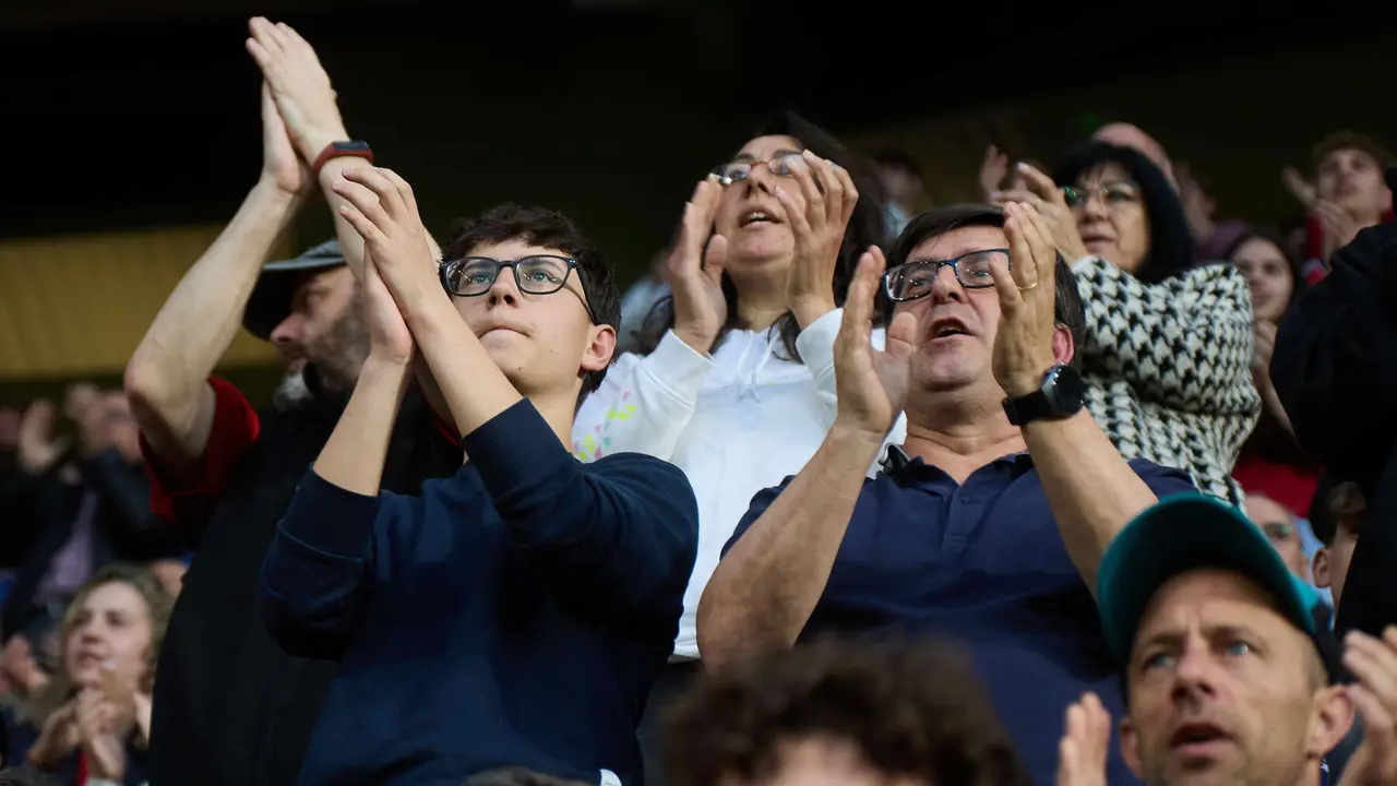 La grada del estadio de El Sadar durante el partido de La Liga EA Sports entre CA Osasuna y Sevilla FC disputado en Pamplona. IÑIGO ALZUGARAY