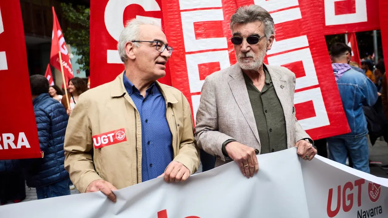 Manifestación de CCOO y UGT en Pamplona con motivo del 1 de mayo. Con presencia del secretario general de UGT Navarra, Lorenzo Ríos, la secretaria de Organización de CCOO Navarra, Pilar Arriaga y la presidenta de Navarra, María Chivite. IÑIGO ALZUGARAY