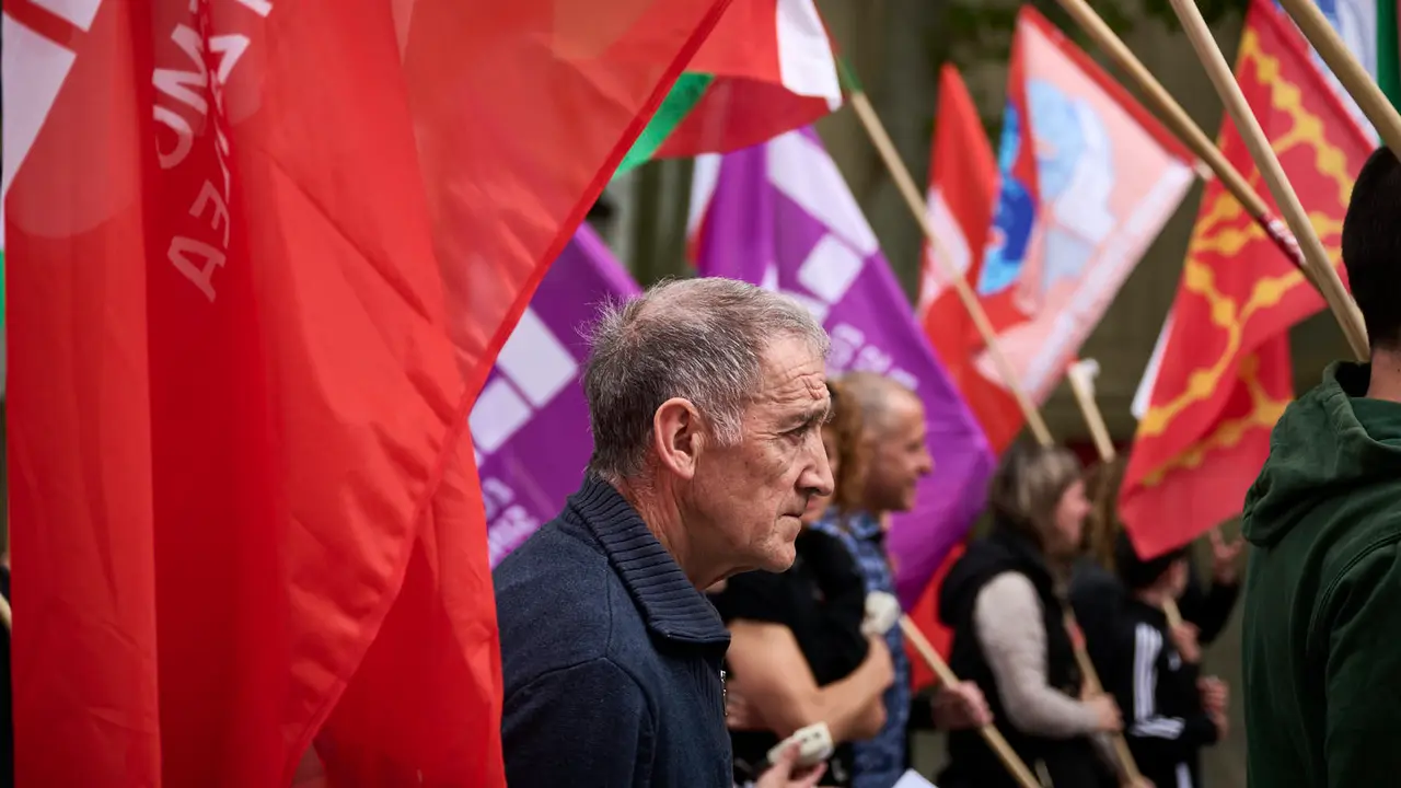 El sindicato LAB se manifiesta en Pamplona con motivo del 1º de Mayo, día del trabajador. PABLO LASAOSA