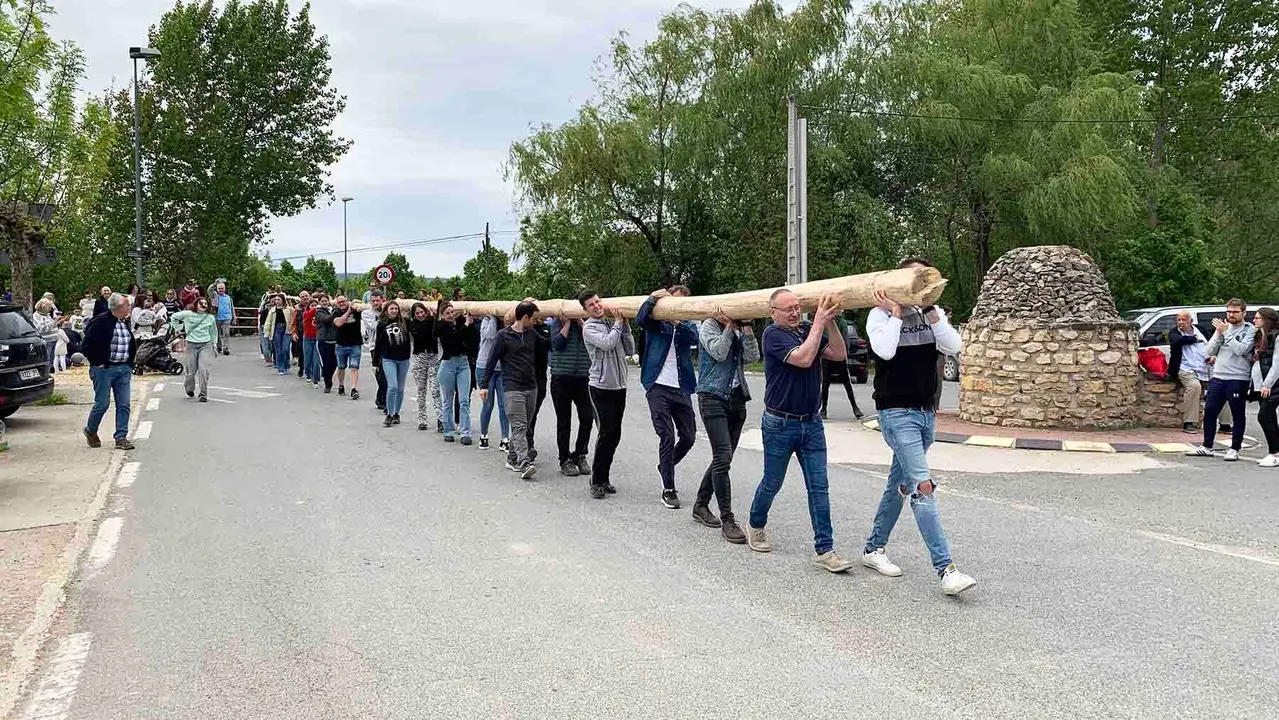 La fiesta del mayo en Murieta que termina con una chistorrada popular. Navarra.com