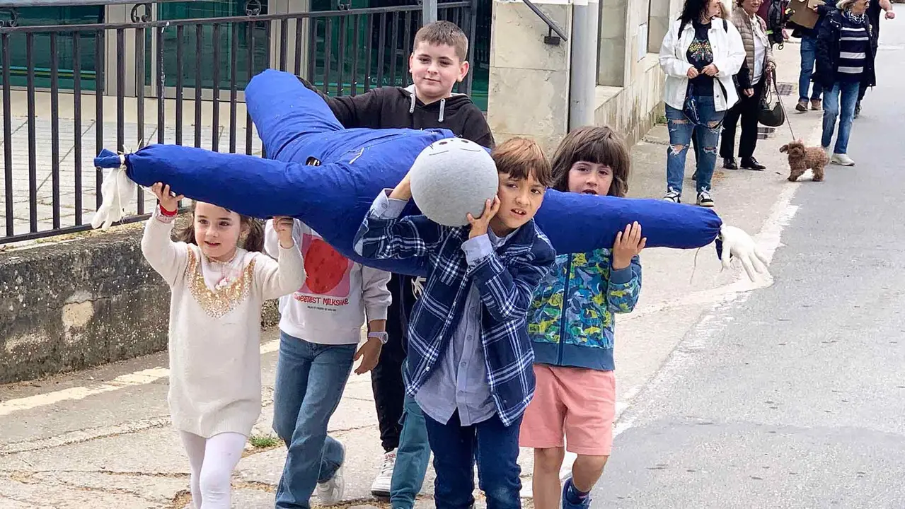 La fiesta del mayo en Murieta que termina con una chistorrada popular. Navarra.com