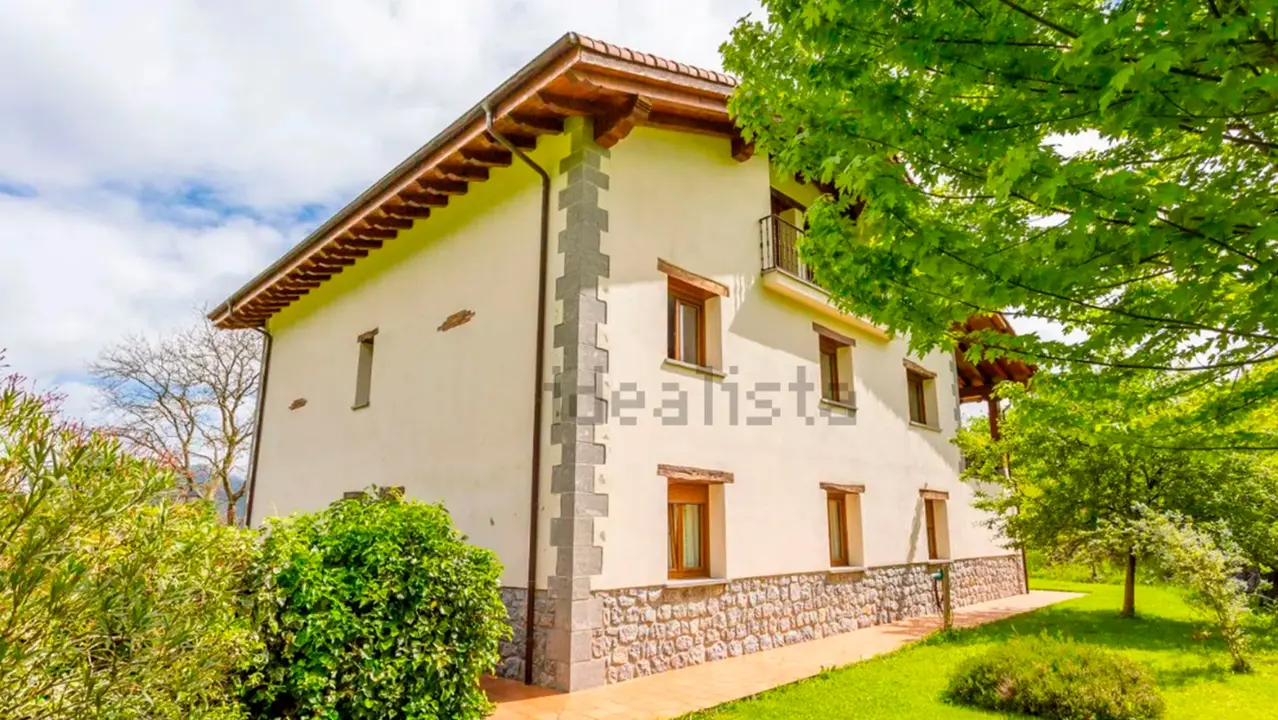 Casa en venta en Gaínza (Araiz). IDEALISTA