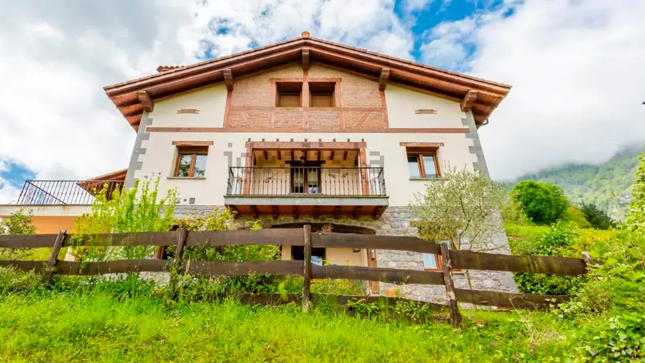 Casa en venta en Gaínza (Araiz). IDEALISTA