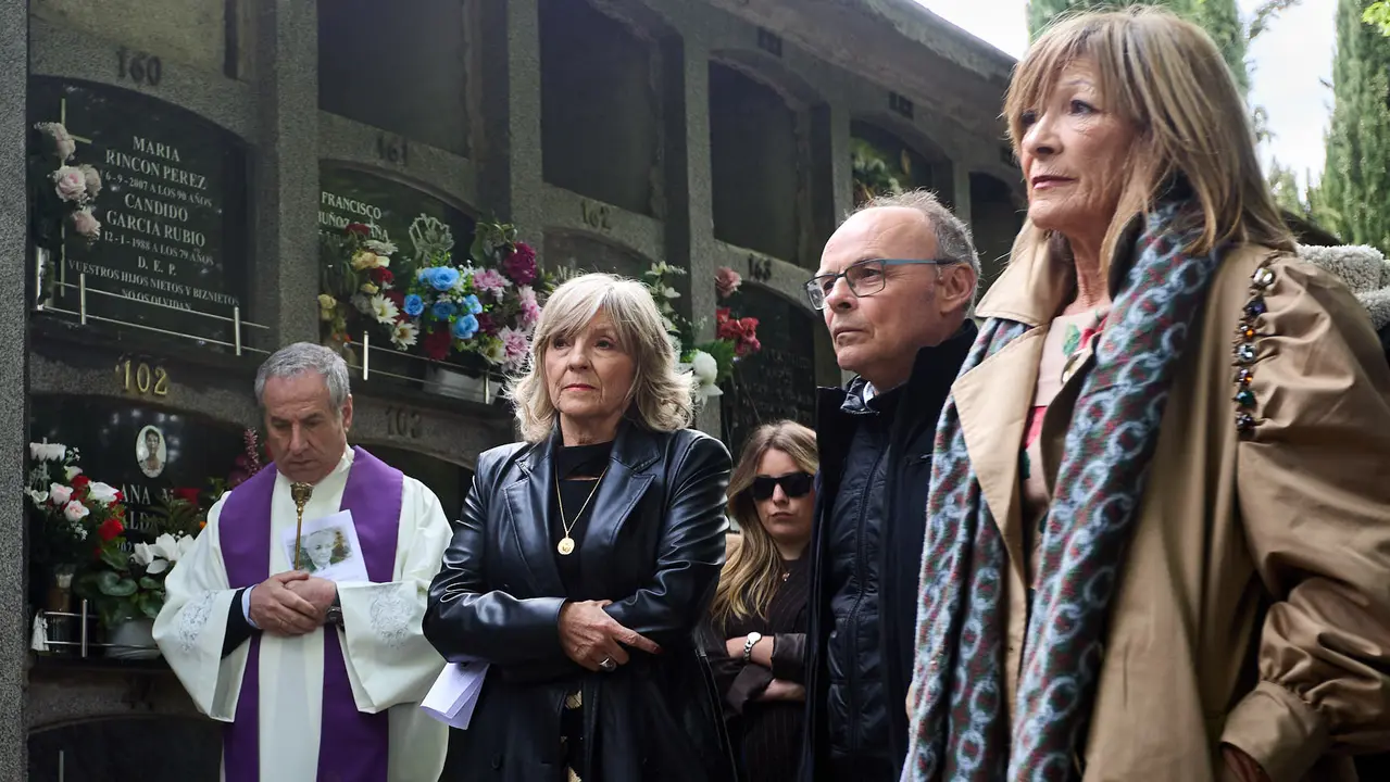 Homenaje del Ayuntamiento de Pamplona al concejal de UPN Tomás Caballero, asesinado el 6 de mayo de 1998 por la banda terrorista ETA. IÑIGO ALZUGARAY