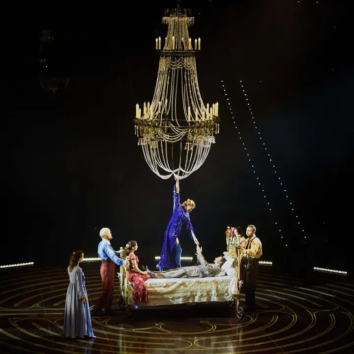 Estreno de Corteo del Cirque du Soleil en el Navarra Arena de Pamplona. El nuevo espectáculo circense de la compañía canadiense, un desfile festivo imaginado por un payaso. IÑIGO ALZUGARAY