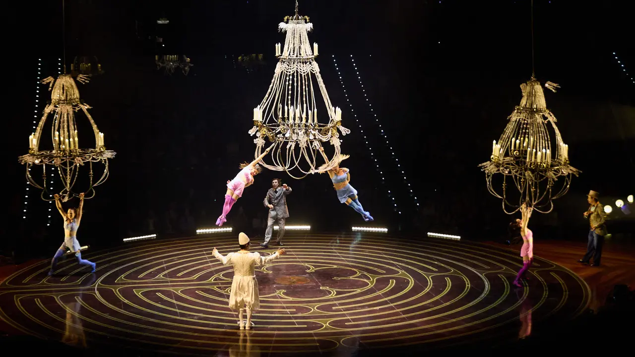 Estreno de Corteo del Cirque du Soleil en el Navarra Arena de Pamplona. El nuevo espectáculo circense de la compañía canadiense, un desfile festivo imaginado por un payaso. IÑIGO ALZUGARAY