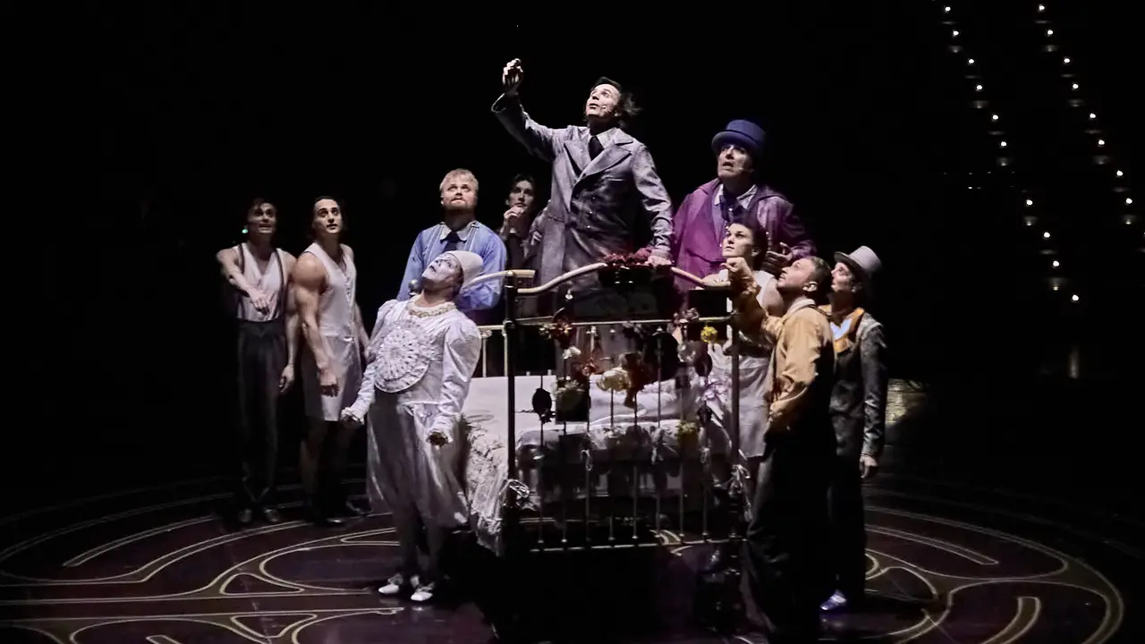 Estreno de Corteo del Cirque du Soleil en el Navarra Arena de Pamplona. El nuevo espectáculo circense de la compañía canadiense, un desfile festivo imaginado por un payaso. IÑIGO ALZUGARAY