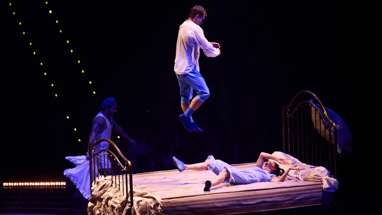 Estreno de Corteo del Cirque du Soleil en el Navarra Arena de Pamplona. El nuevo espectáculo circense de la compañía canadiense, un desfile festivo imaginado por un payaso. IÑIGO ALZUGARAY