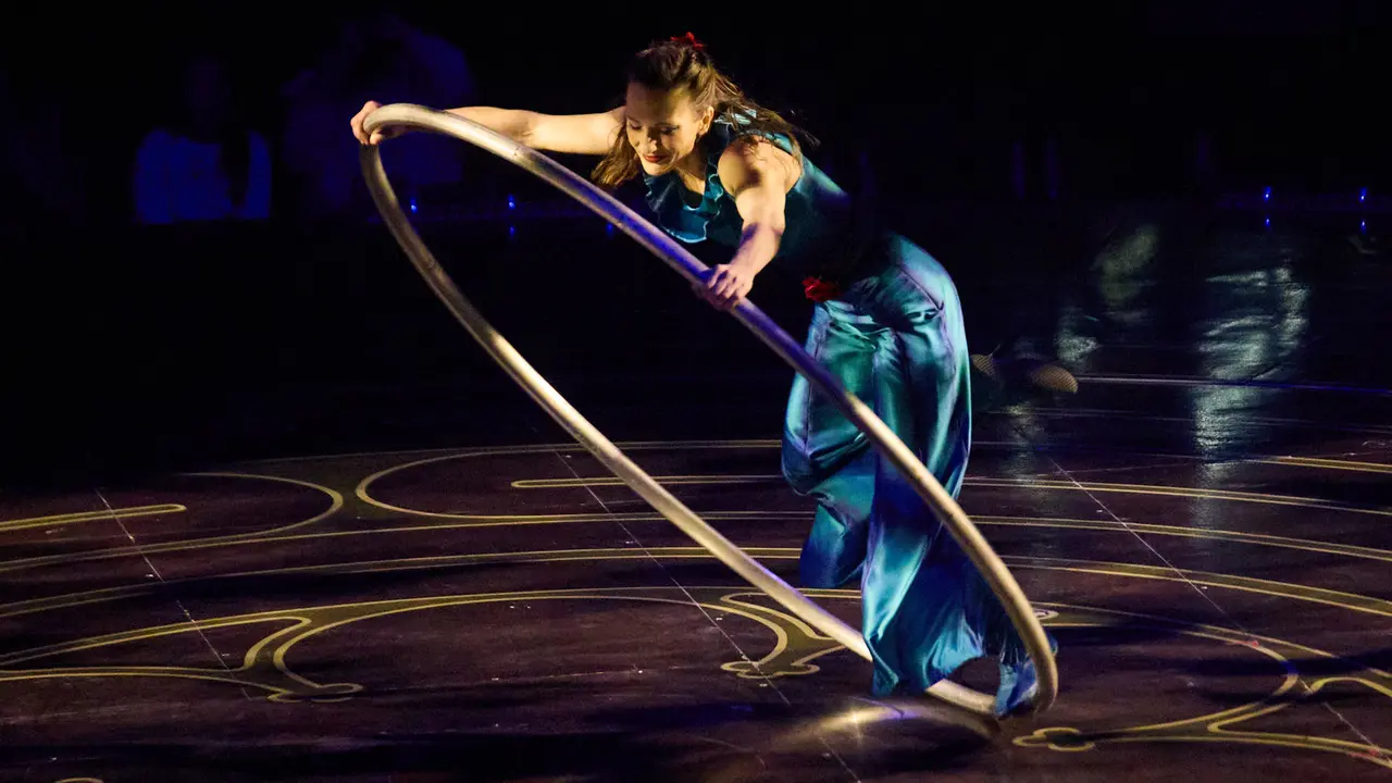 Estreno de Corteo del Cirque du Soleil en el Navarra Arena de Pamplona. El nuevo espectáculo circense de la compañía canadiense, un desfile festivo imaginado por un payaso. IÑIGO ALZUGARAY