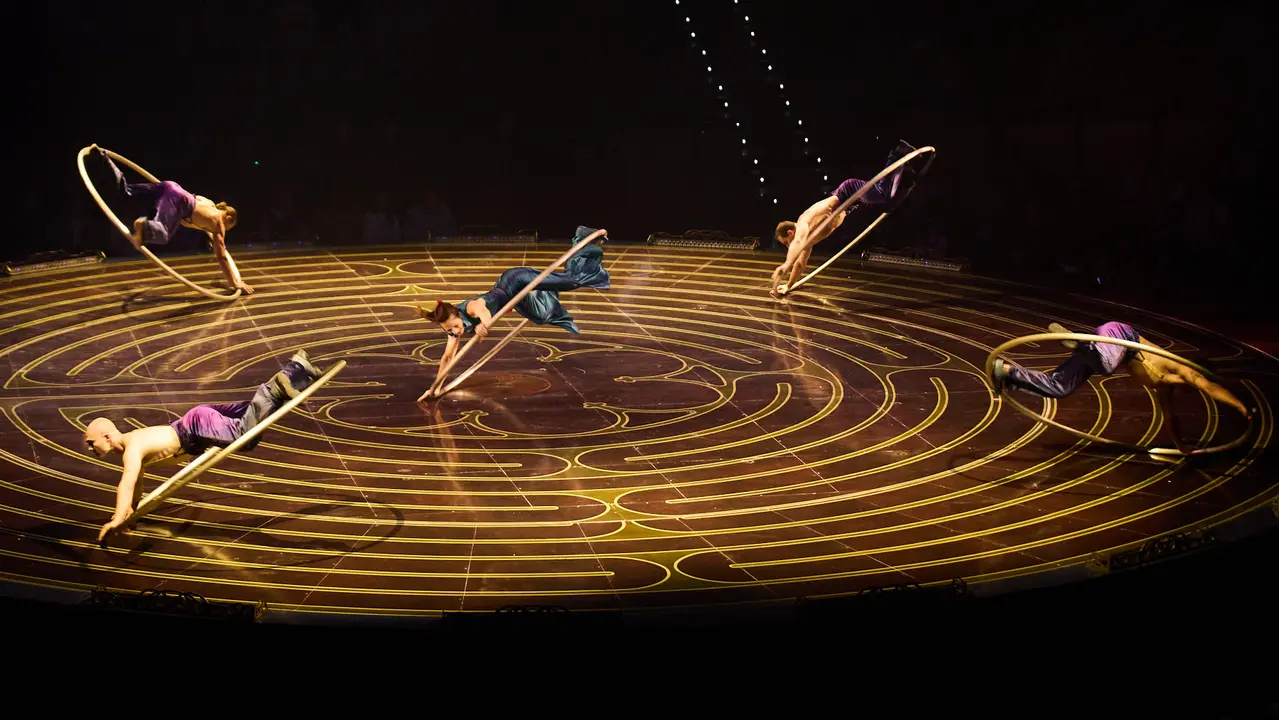 Estreno de Corteo del Cirque du Soleil en el Navarra Arena de Pamplona. El nuevo espectáculo circense de la compañía canadiense, un desfile festivo imaginado por un payaso. IÑIGO ALZUGARAY